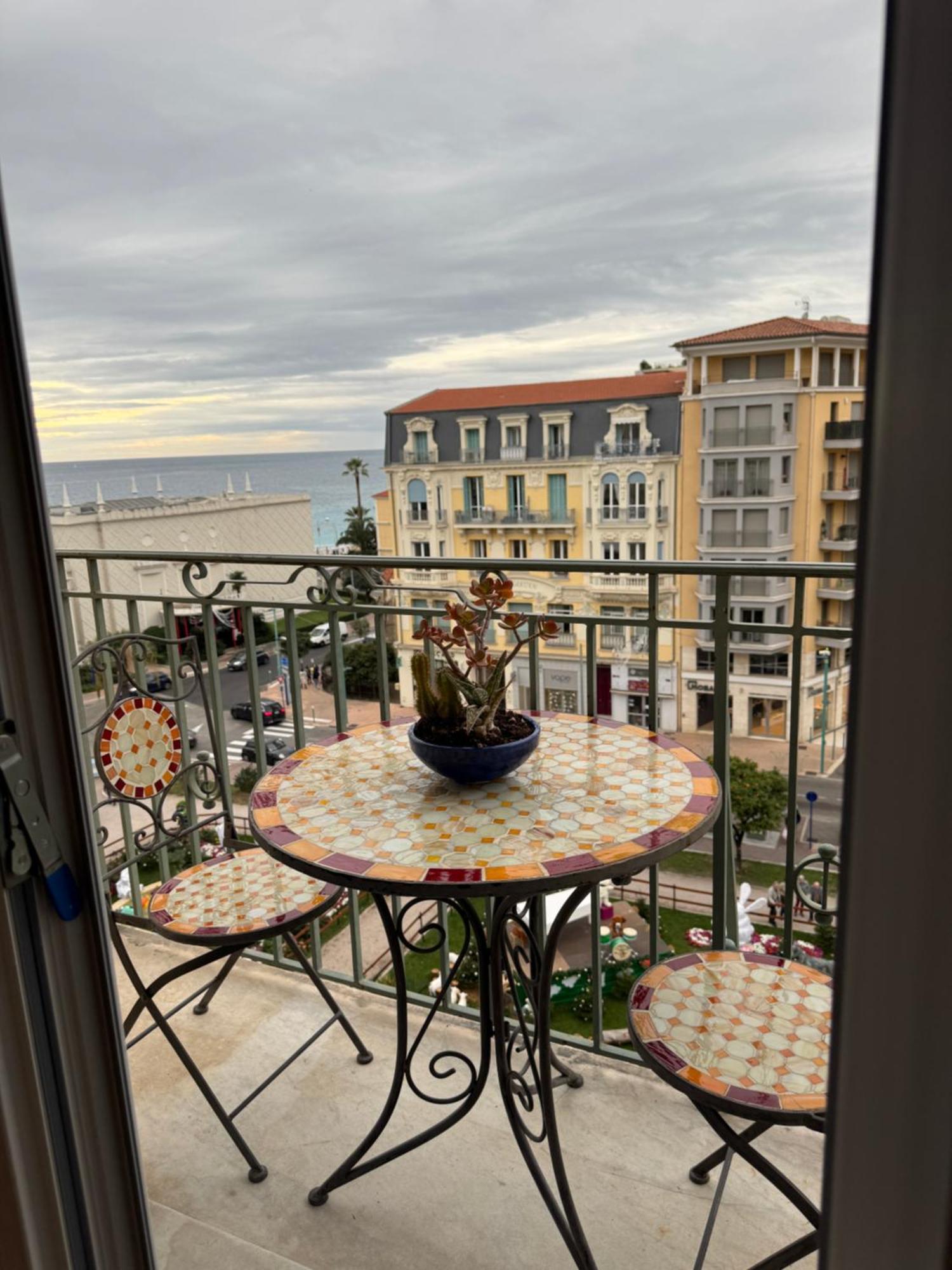 Menton Centre Vue Imprenable Sur Mer Et Jardin Bioves エクステリア 写真